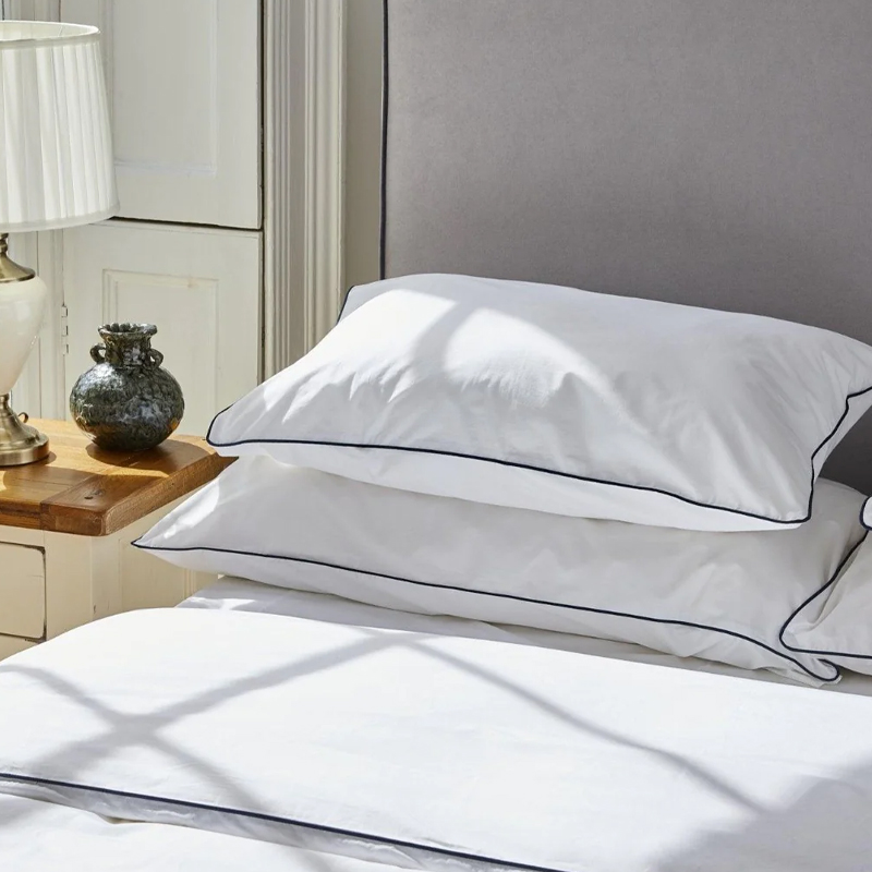 5 Star Hotel Plain Sateen White Piped Quilt Cover Set