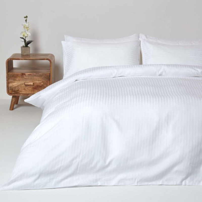 Bomull 40 -tal 250 trådantal 1 cm satin rand Hotelplatta ark