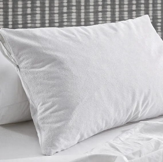 Varför föredrar hotell vita kuddfodral? Vilka är orsakerna bakom detta?