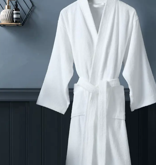 Pure Cotton Bathrobe vs andra material: Hotellutövare berättar varför bomull vinner